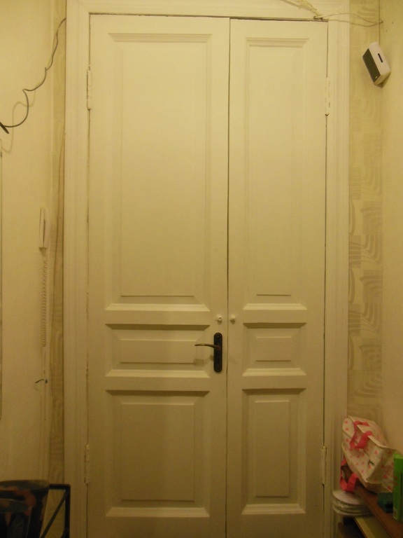 Восстановление и ремонт входных деревянных дверей в квартирах Санкт-Петербурга